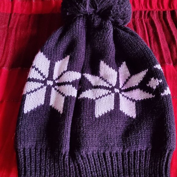 Brand New! Winter Scarf, Hat, Glove Set - Picture 3 of 7